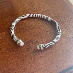 David Yurman Pearl Bangle ✨